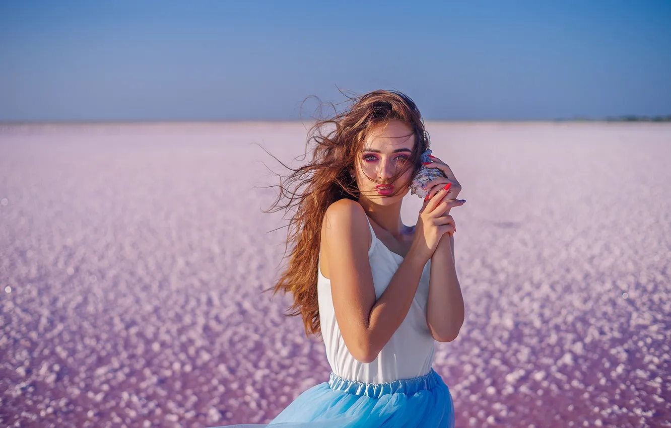 Photo wallpaper girl, hair, hands, shell, Victoria Utochkina