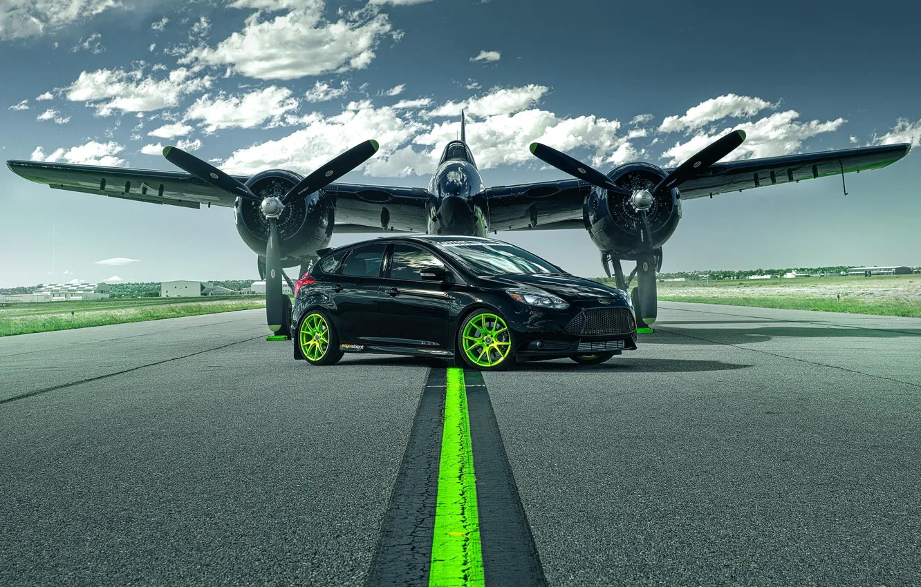 Photo wallpaper Ford, The plane, Wheel, Runway, Car, Focus, Car, Green