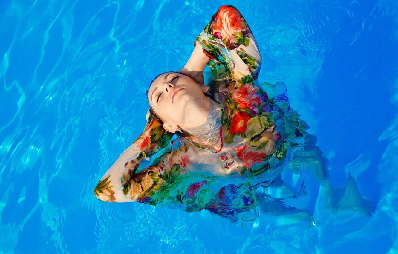 Photo wallpaper girl, clothing, wet, pool