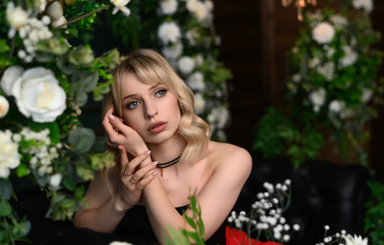 Photo wallpaper girl, flowers, pose, hands, blonde, shoulders, Alexander Parkhomenko, Victoria Tsemina