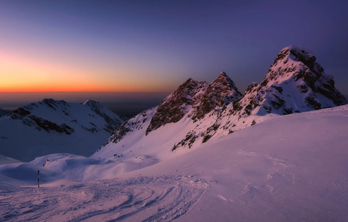 Photo wallpaper snow, mountains, night