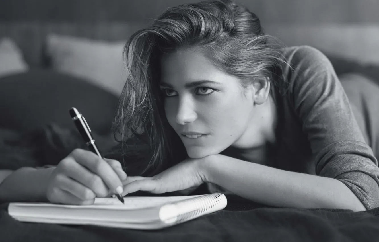 Photo wallpaper thoughts, notebook, fountain pen, Silvia Ranguelova