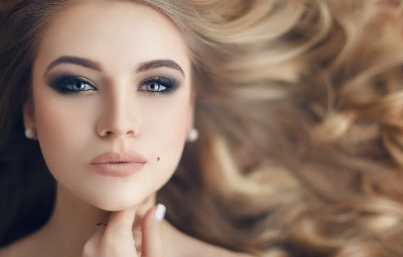 Photo wallpaper look, girl, face, hair, closeup
