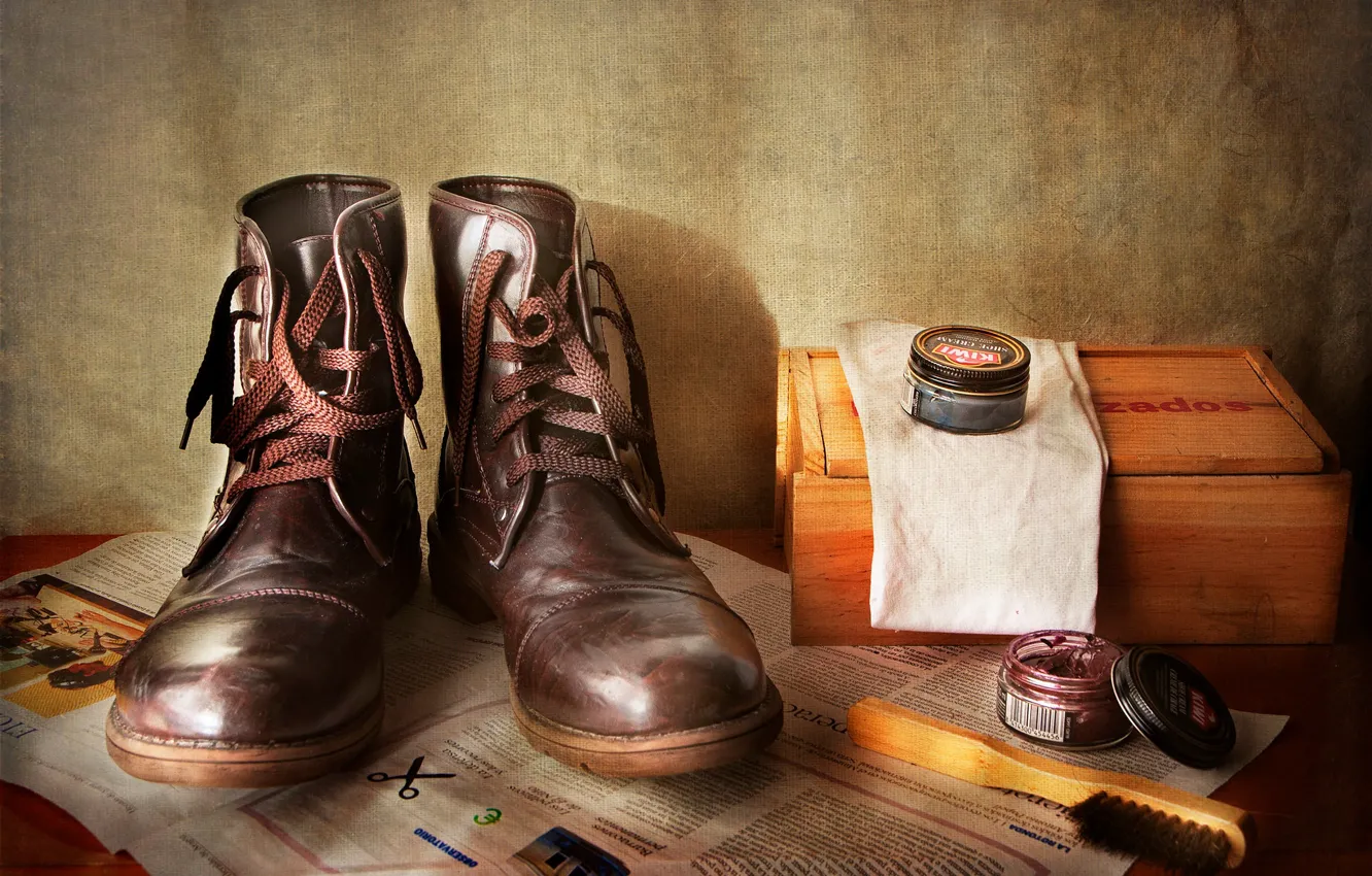 Photo wallpaper style, box, shoes, shoes, brush, newspaper, still life, Shoe
