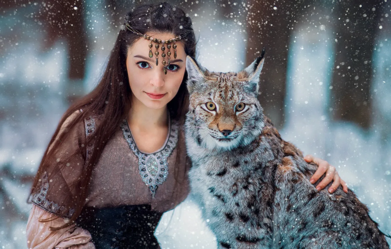 Photo wallpaper look, girl, snow, face, each, lynx, wild cat, long hair