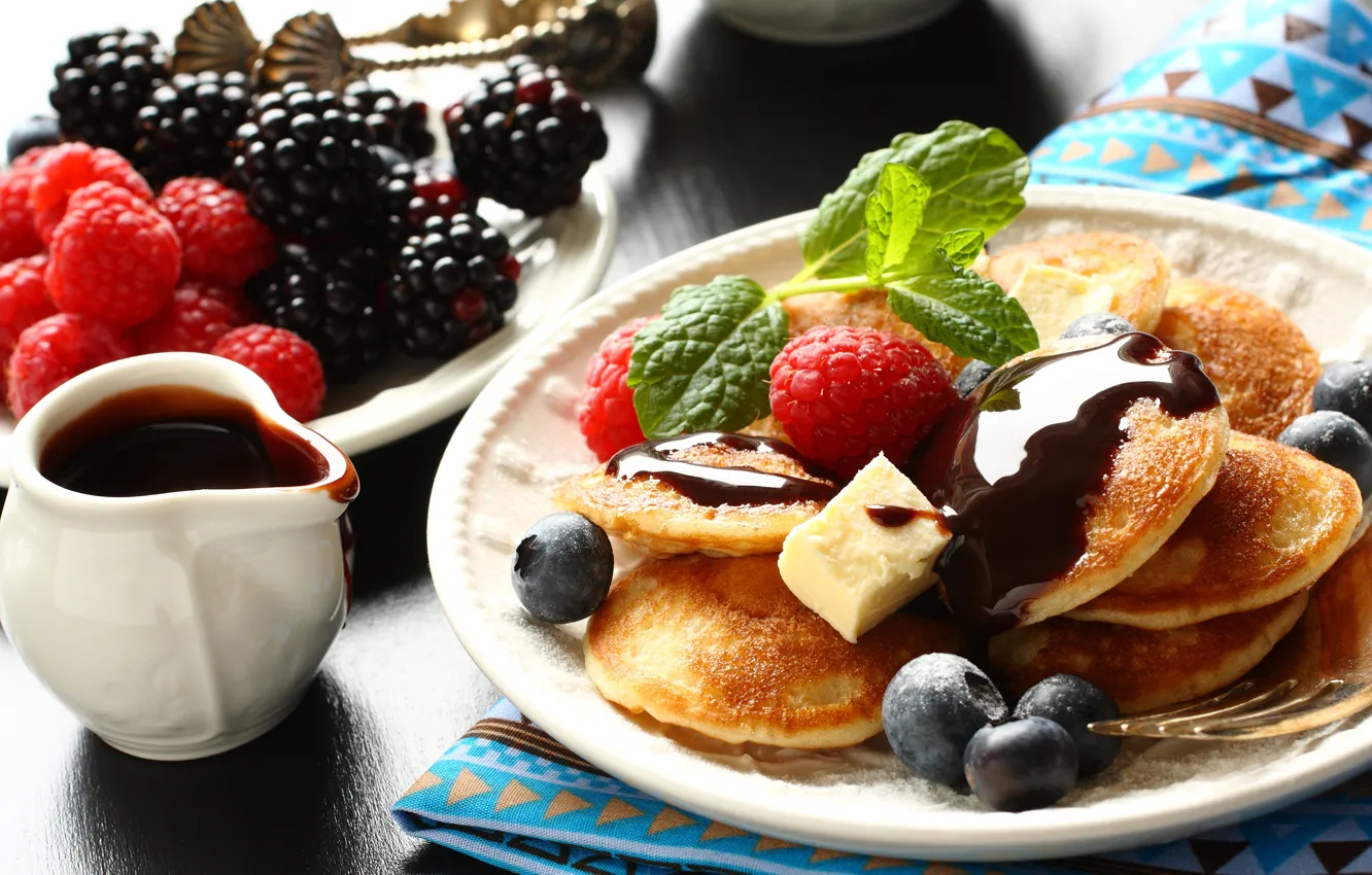 Photo wallpaper berries, Breakfast, sauce, pancakes, Iryna Melnyk