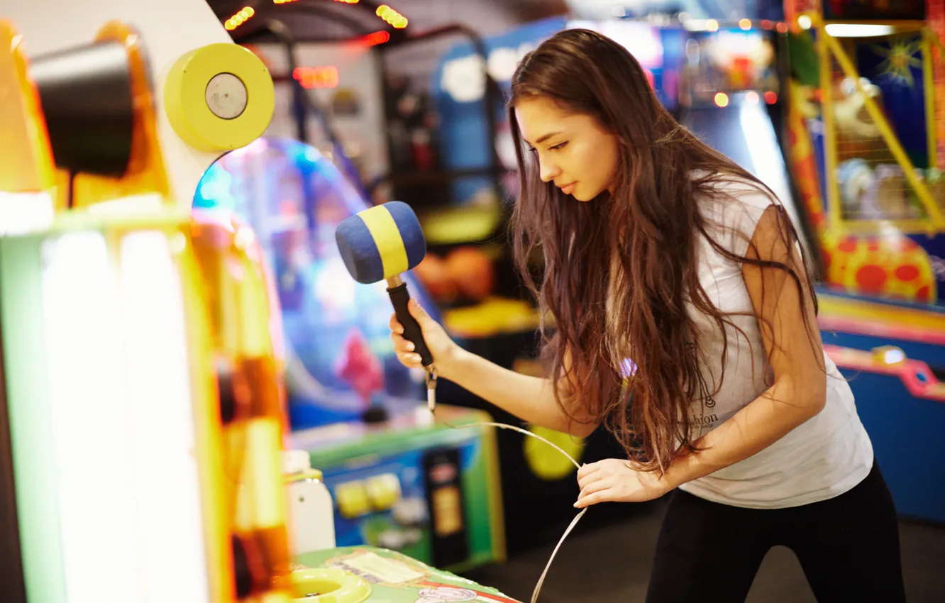 Photo wallpaper girl, face, hair, the game, goal, dexterity, Darina, the world of entertainment