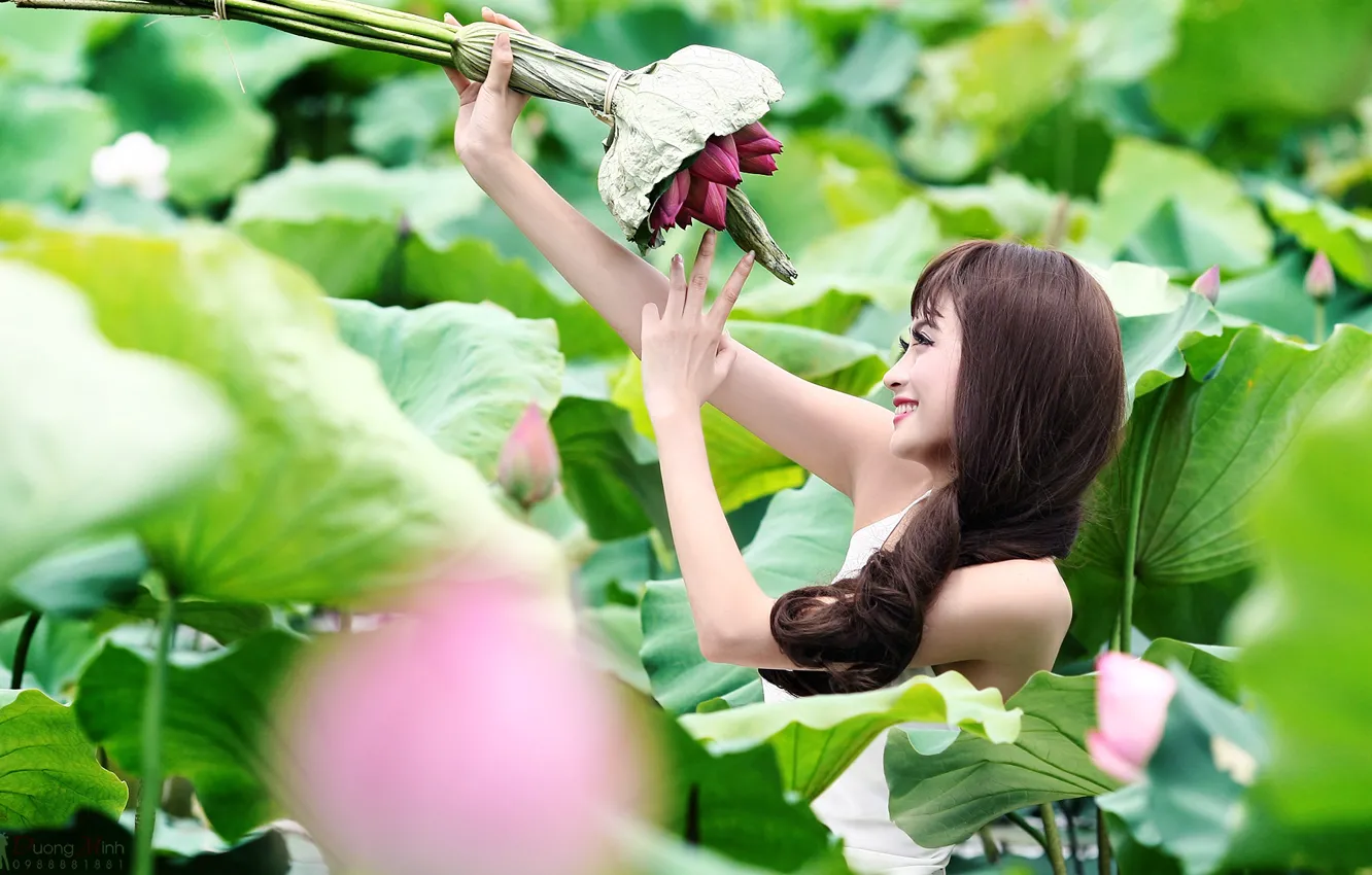 Photo wallpaper girl, nature, LOTUS