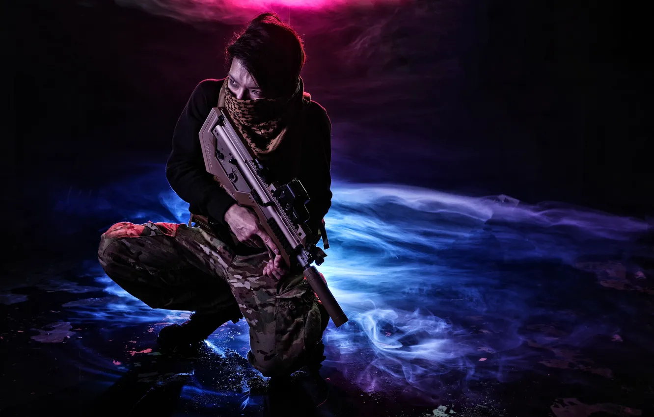 Photo wallpaper face, weapons, background, male