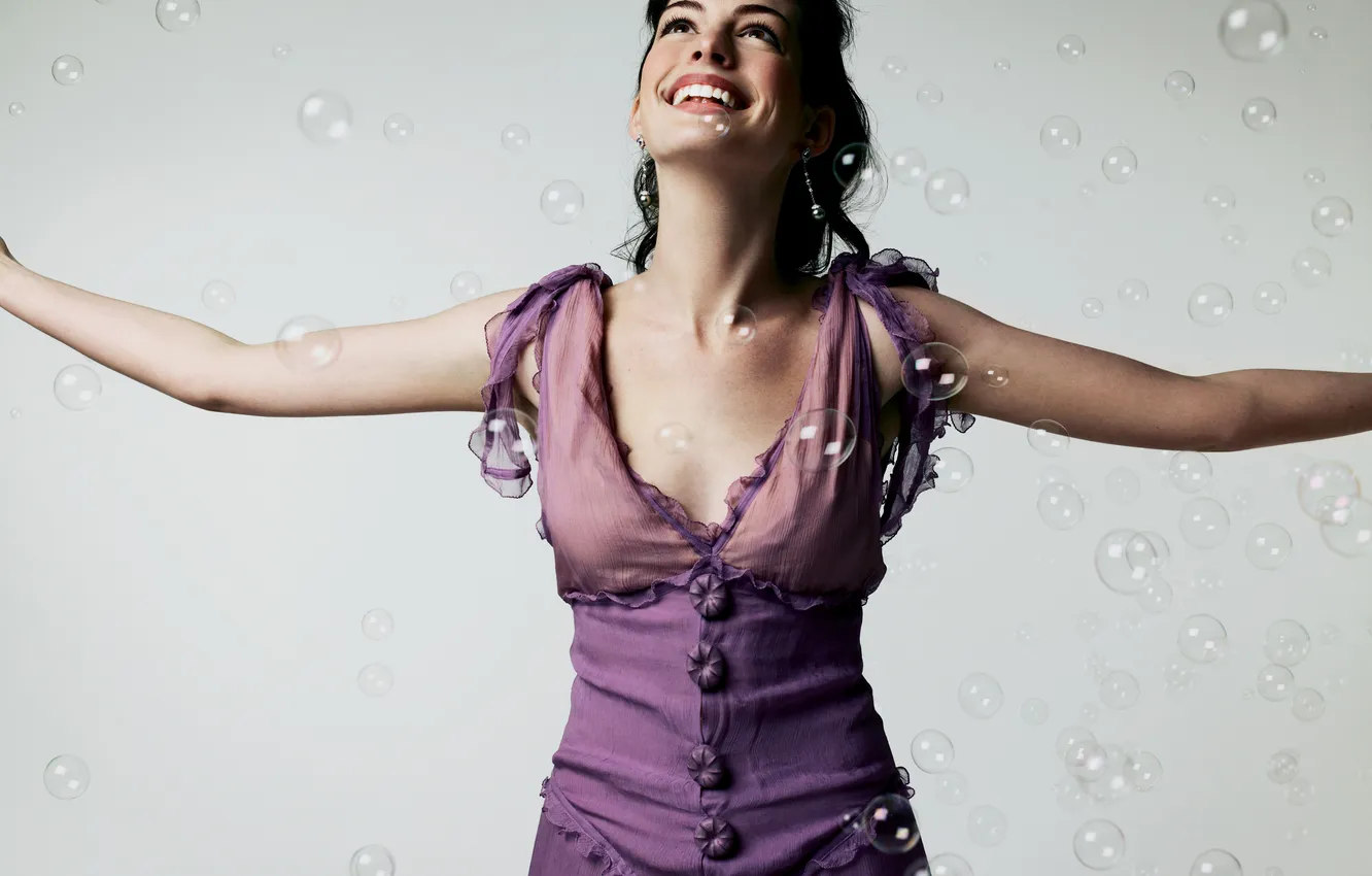 Photo wallpaper joy, smile, bubbles, Anne Hathaway, Anne Hathaway