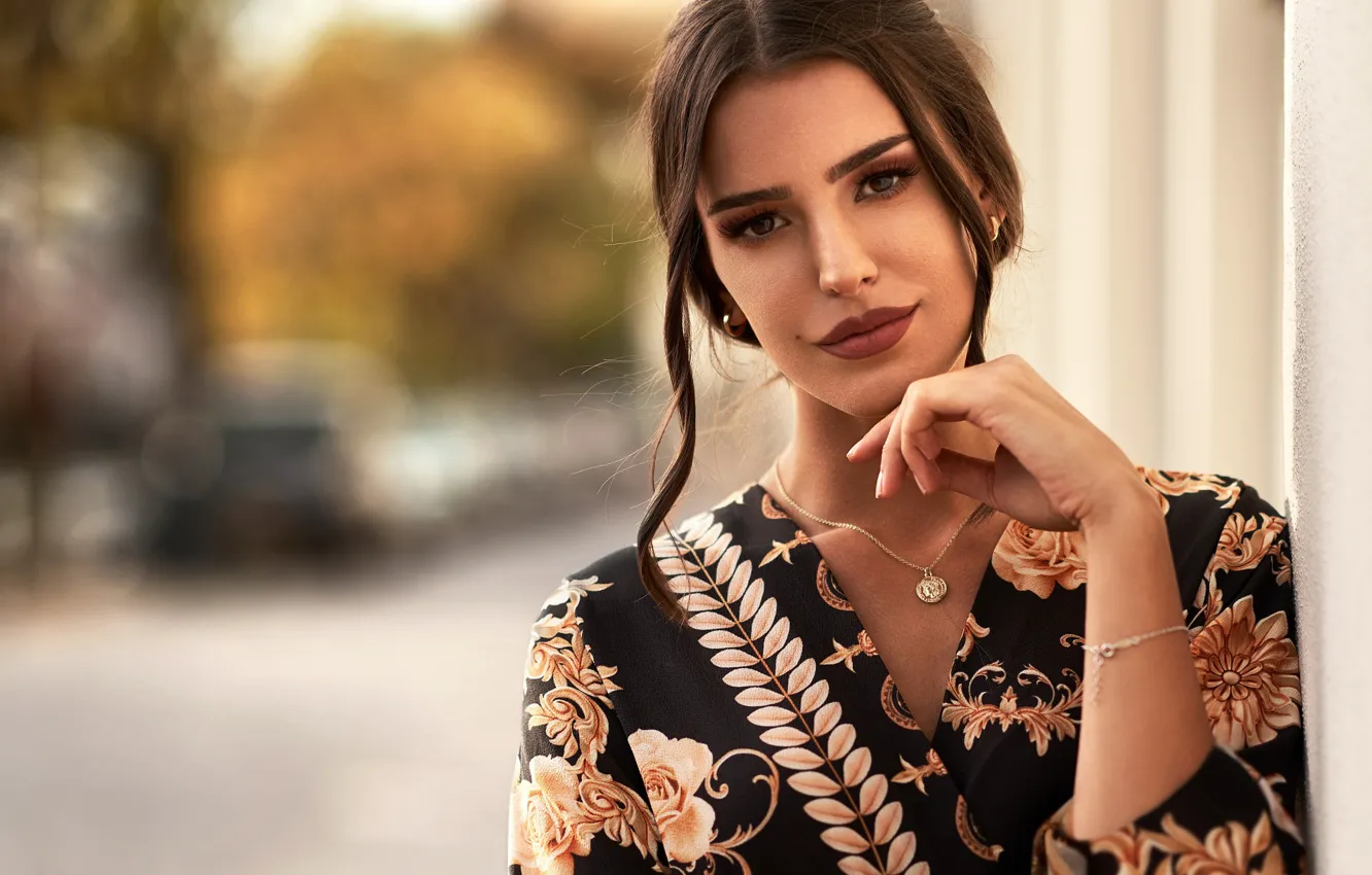 Photo wallpaper look, girl, face, photo, street, model, makeup, brunette