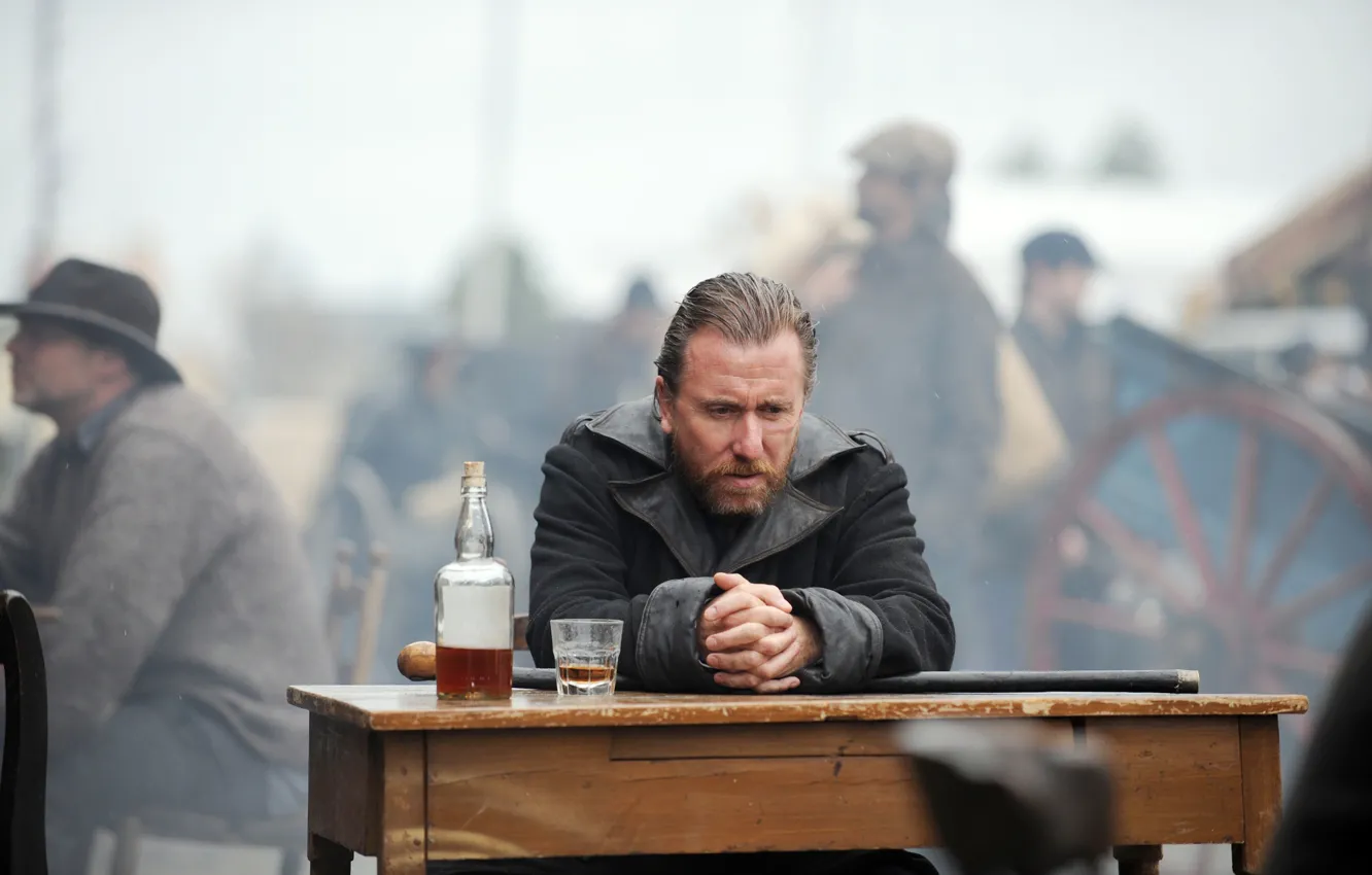Photo wallpaper Tim Roth, whiskey, Death, Tim Roth, Sea wolf, Death Larsen, sitting at the table