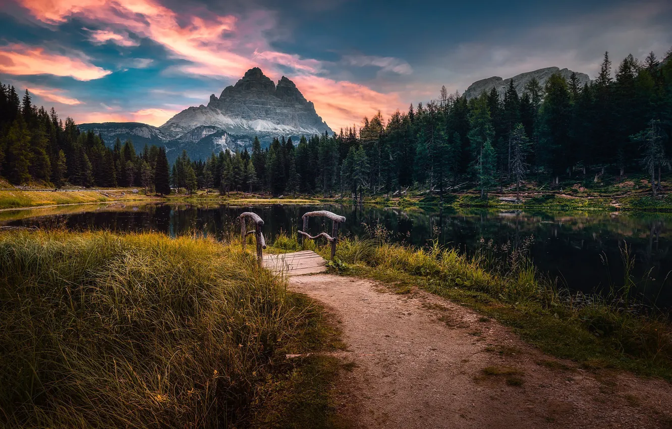 Photo wallpaper Italy, The Dolomites, Lake Antorno