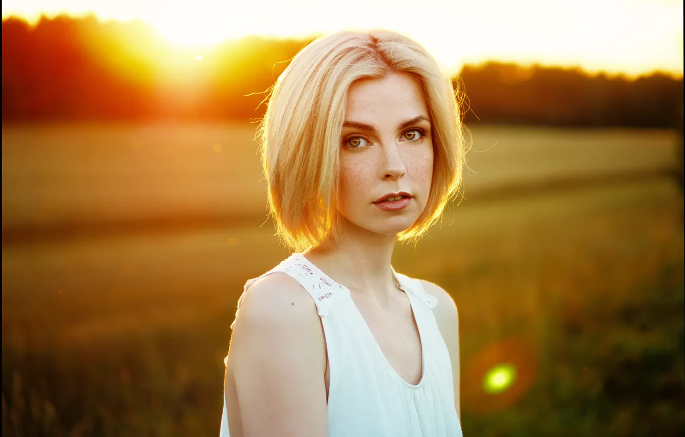 Photo wallpaper field, look, girl, face, glare, sweetheart, model, haircut