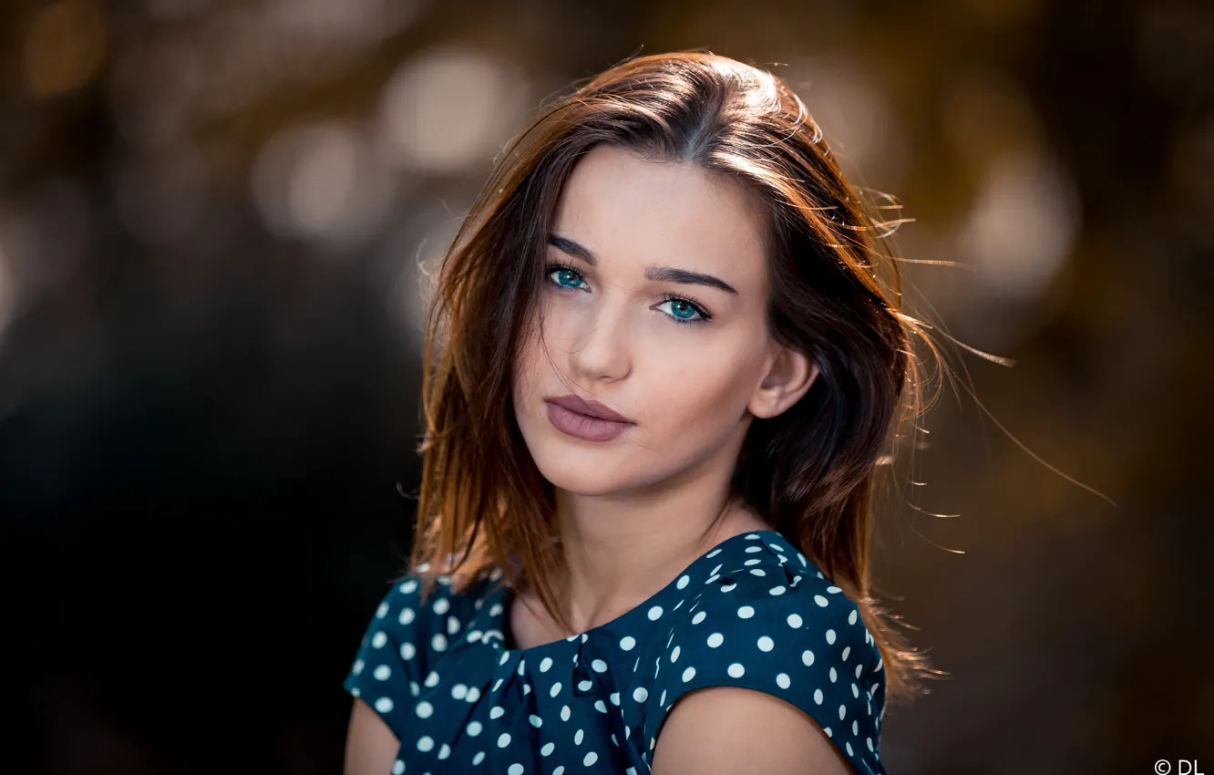 Photo wallpaper portrait, look, brown hair, beauty, hairstyle, makeup, bokeh, the sun