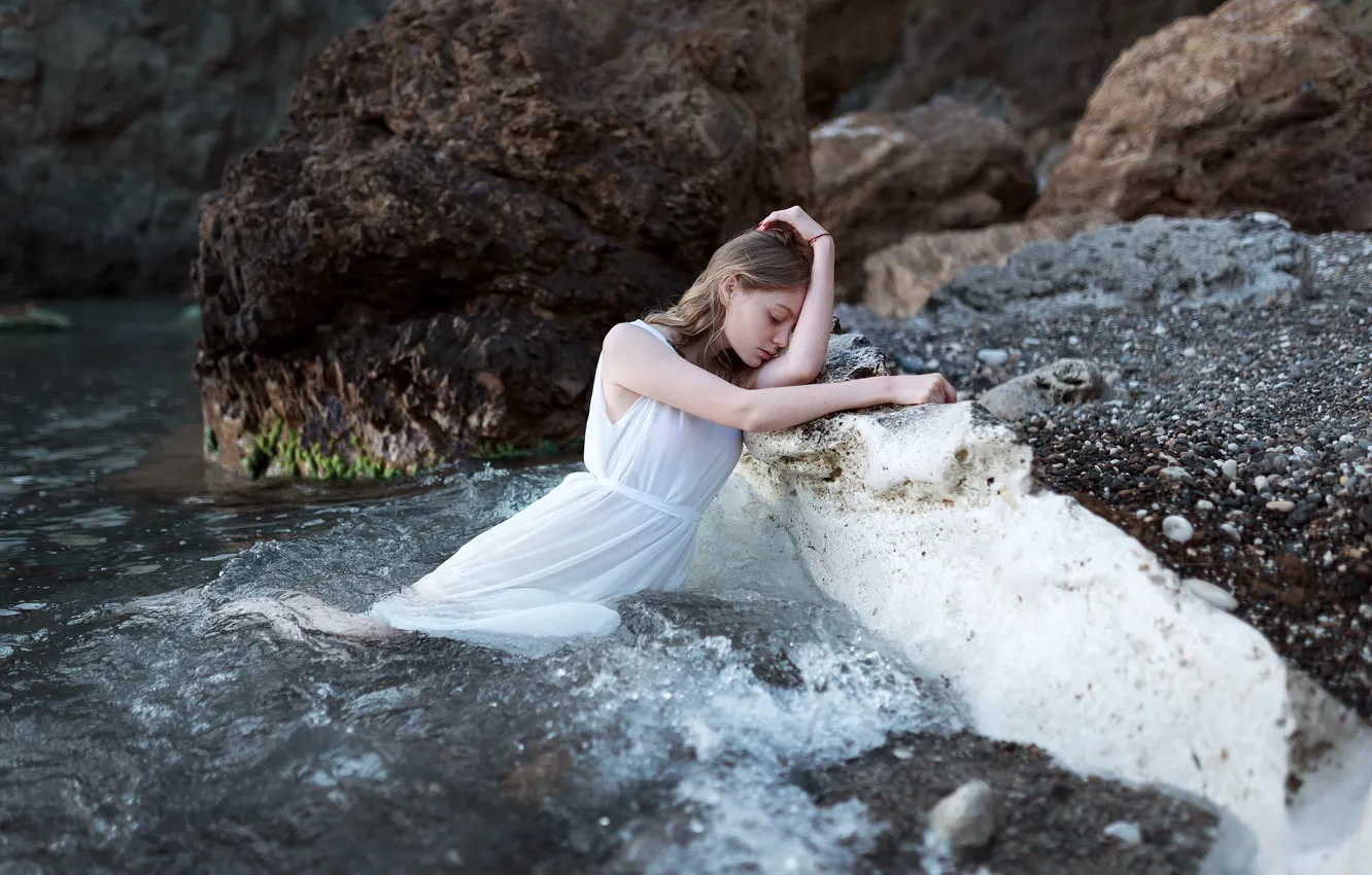Photo wallpaper girl, dress, in the water, Juliana Naidenova
