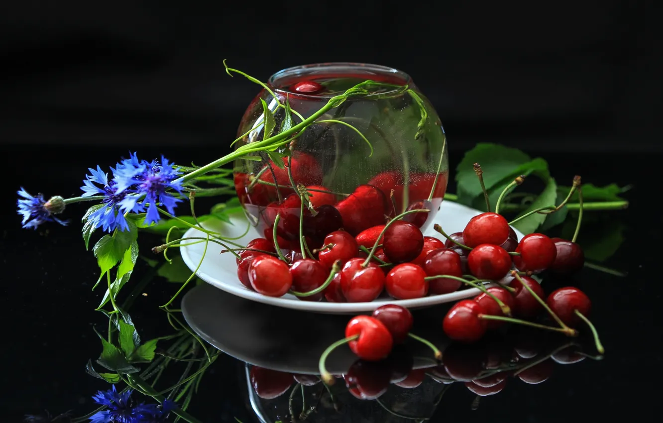 Photo wallpaper cherry, berries, cornflower