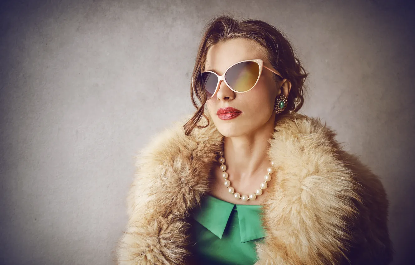 Photo wallpaper girl, makeup, glasses, coat, fur