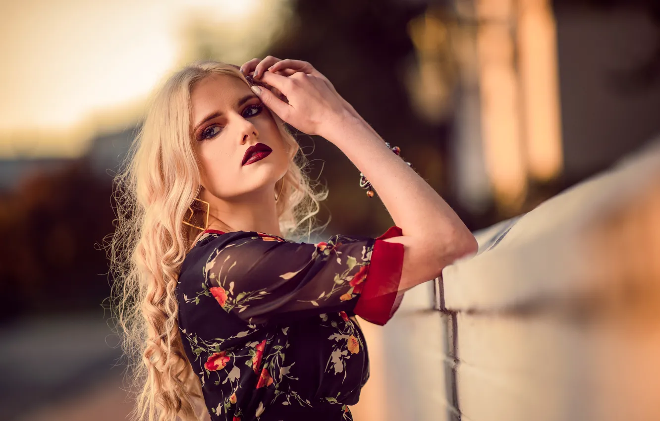 Photo wallpaper look, girl, face, hair, cutie