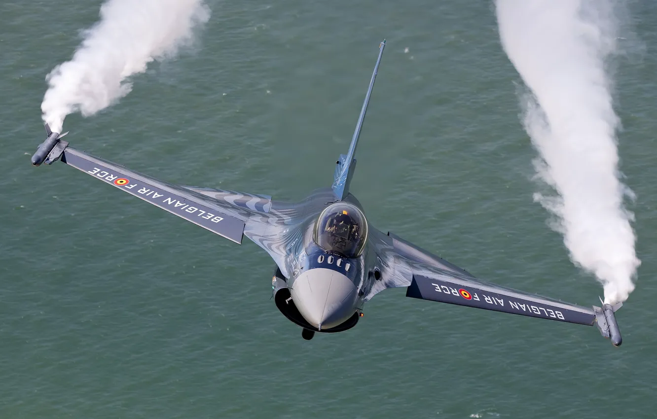 Photo wallpaper sea, water, fighter, flight, f-16, general dynamics f-16 fighting falcon, Belgian Air Force