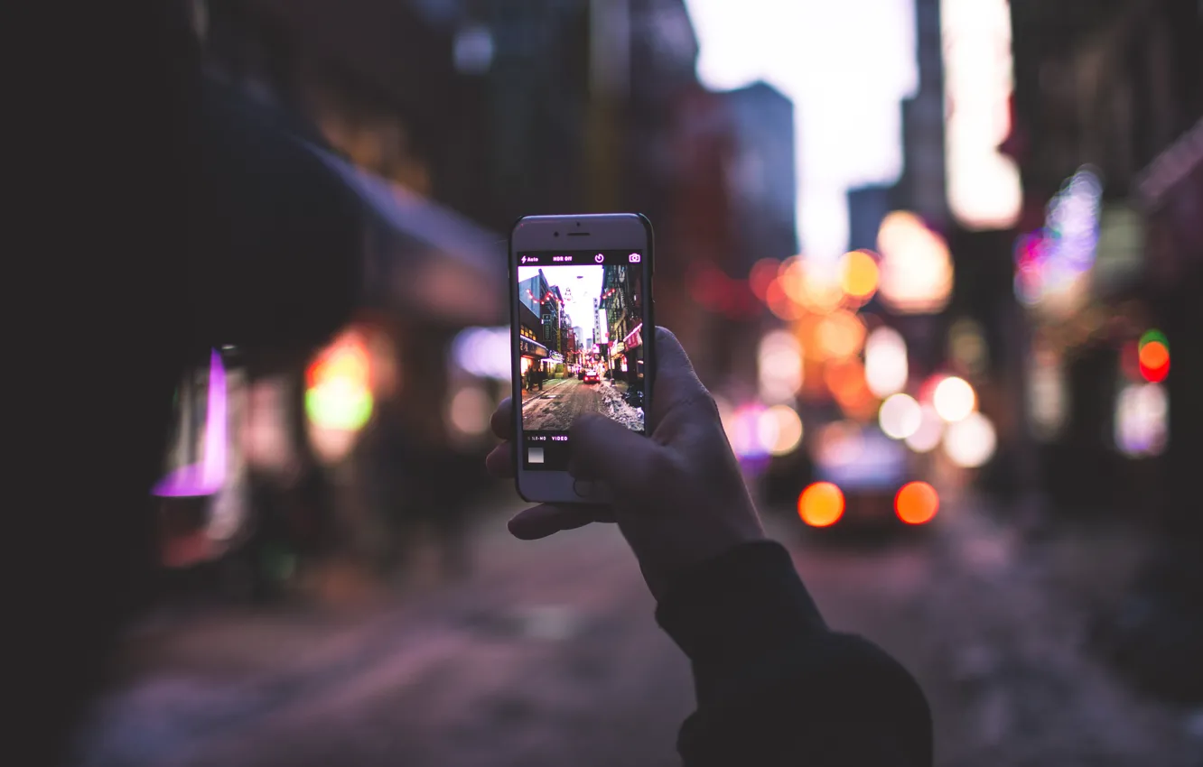 Photo wallpaper the city, lights, street, iPhone, hands, photos, bokeh
