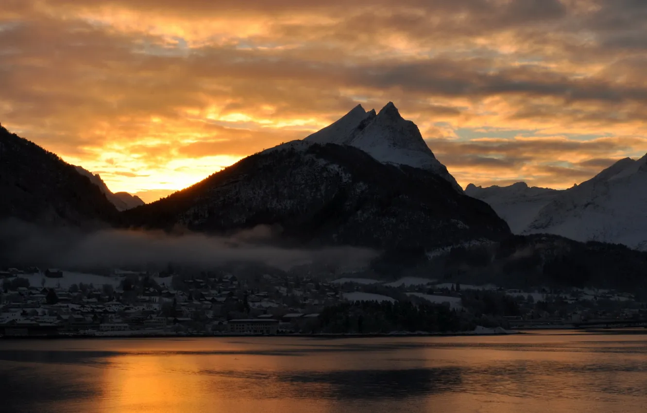 Photo wallpaper landscape, sunset, mountains, Norway, More and Romsdal, Sykkylven