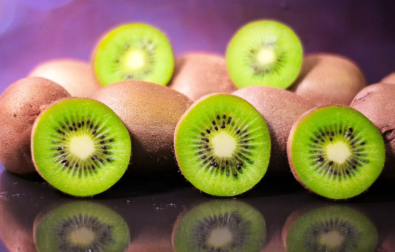 Photo wallpaper kiwi, fruit, halves, chopped