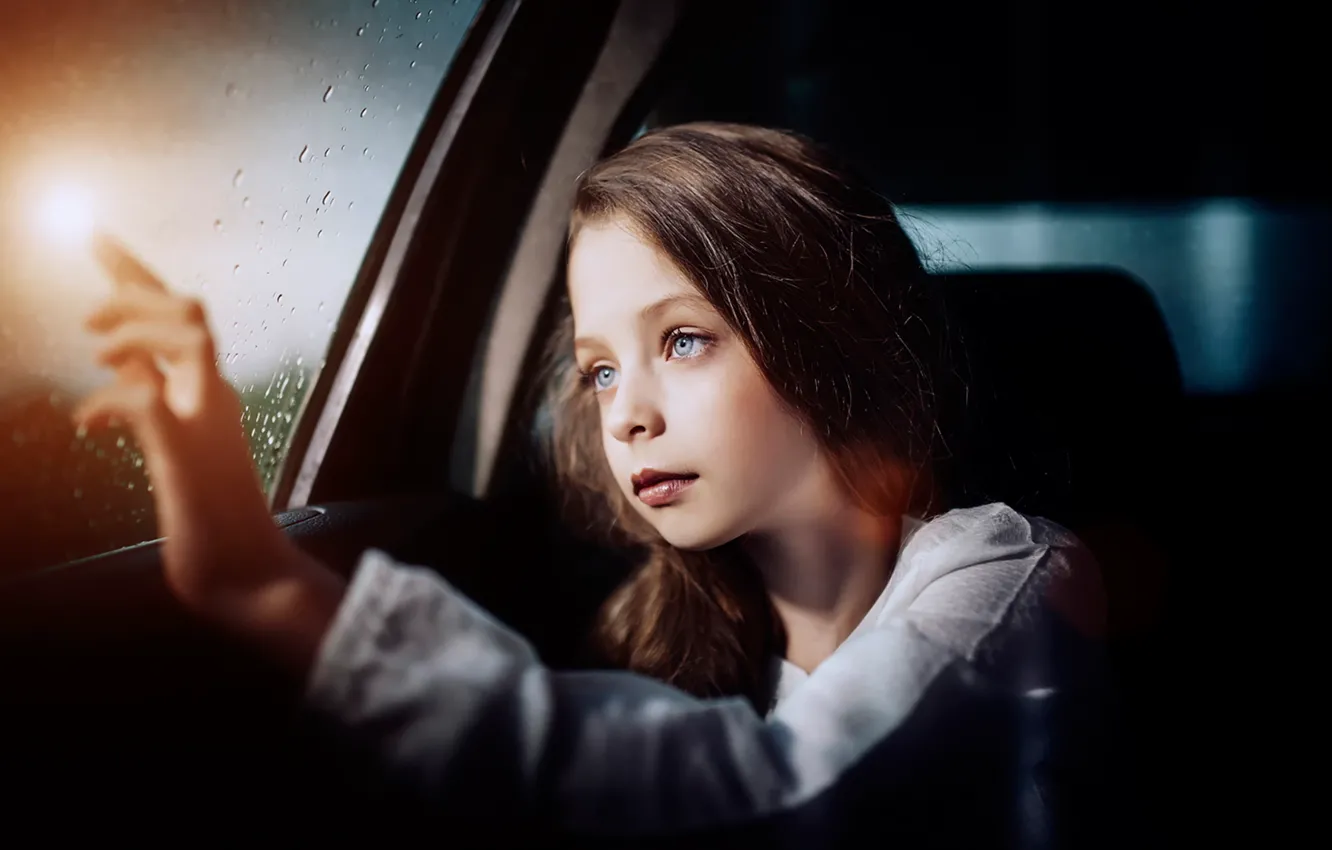 Photo wallpaper auto, look, glass, drops, girl, Belief in miracles