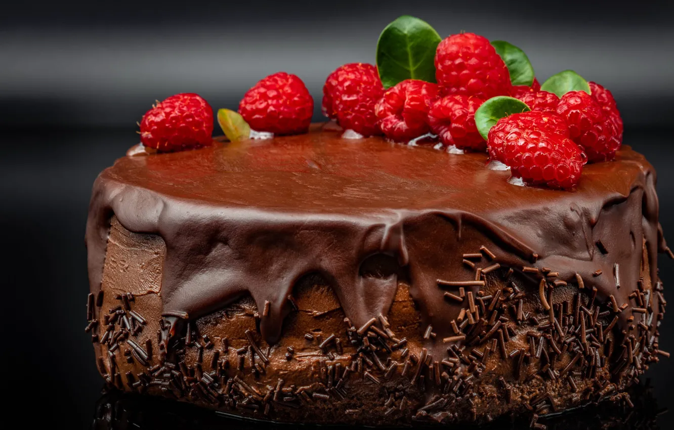 Photo wallpaper berries, raspberry, the dark background, chocolate, cake, cream, dessert, cakes