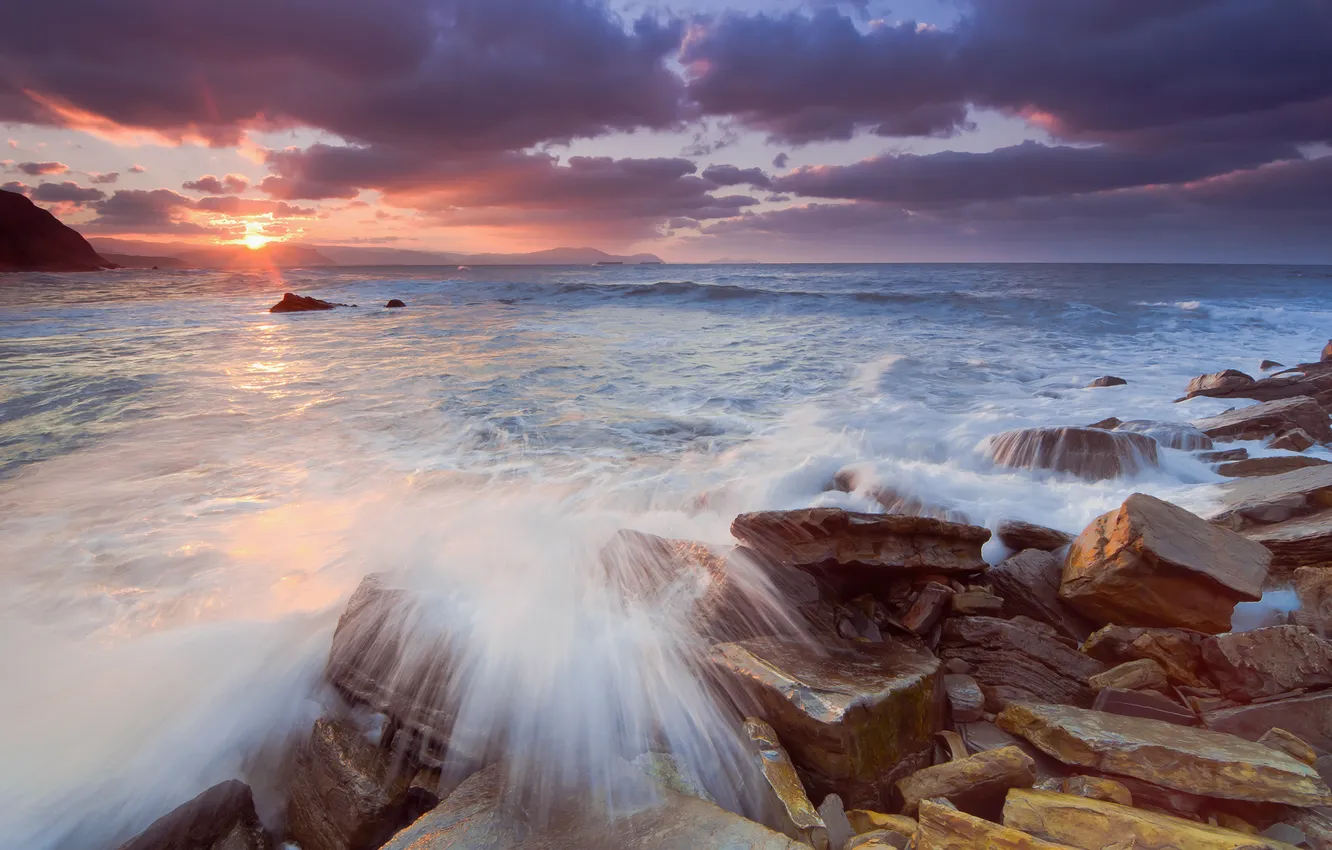Photo wallpaper sea, wave, the sun, stones, rocks