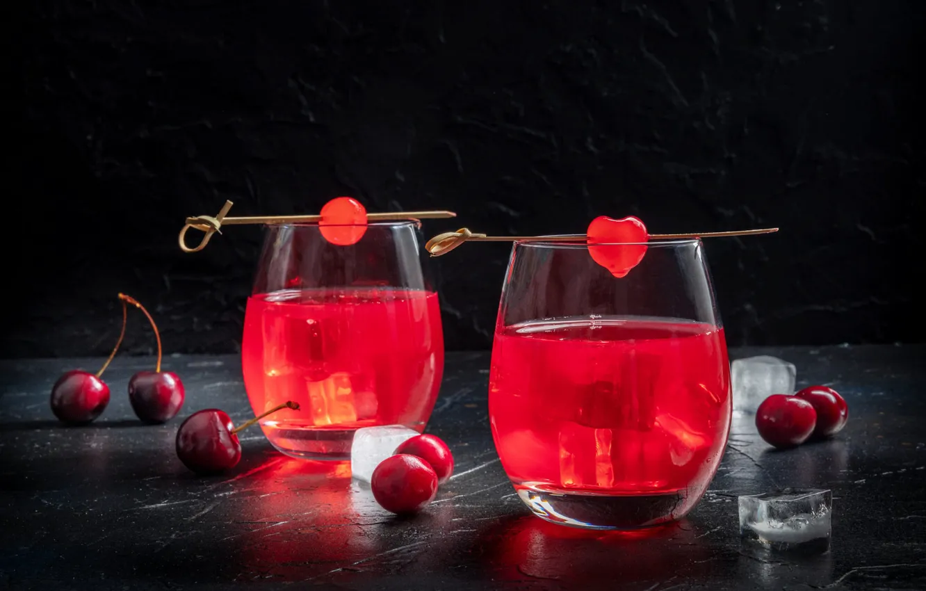 Photo wallpaper ice, cherry, berries, the dark background, table, glass, cherry, cocktail