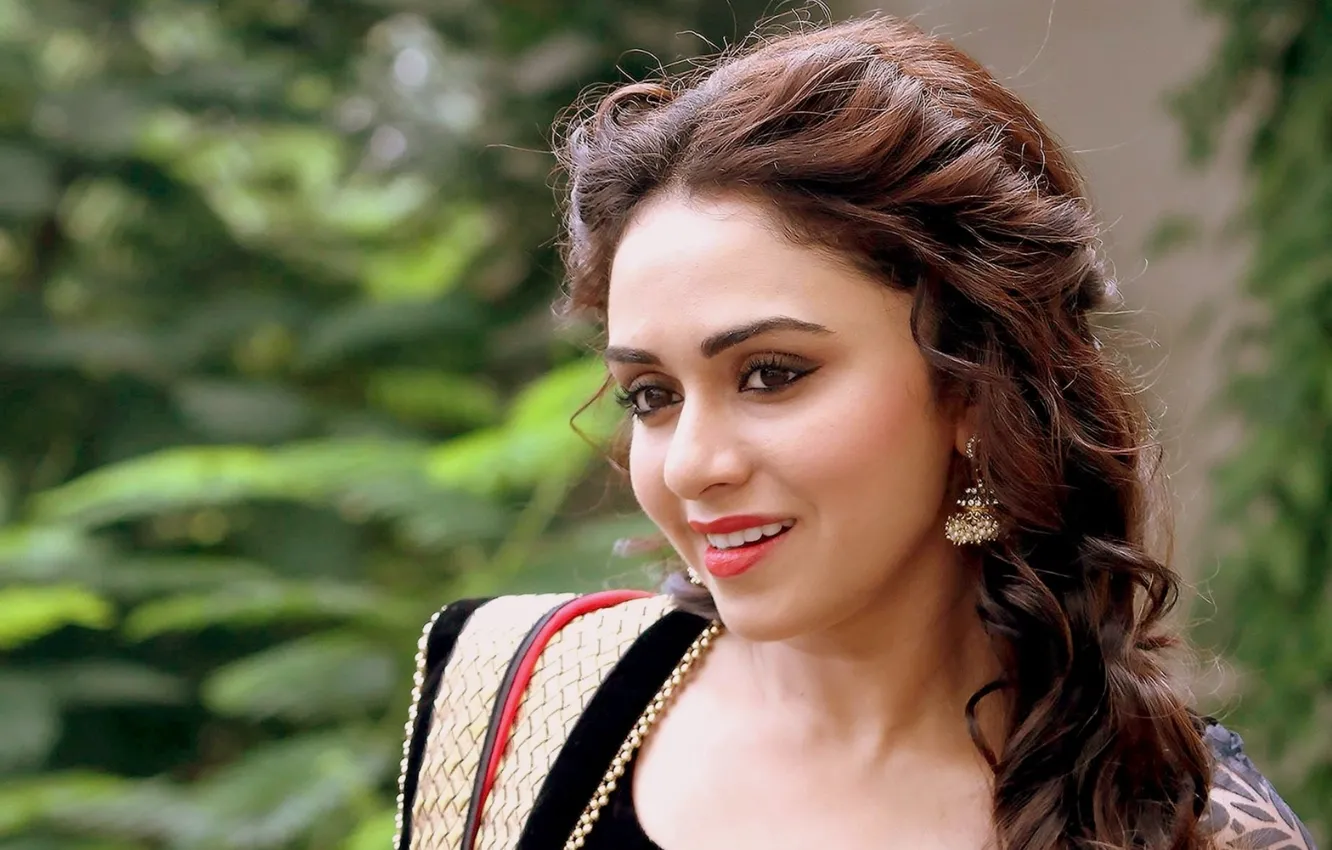 Photo wallpaper beautiful girl, actress, smiling, beautiful face, red lipstick