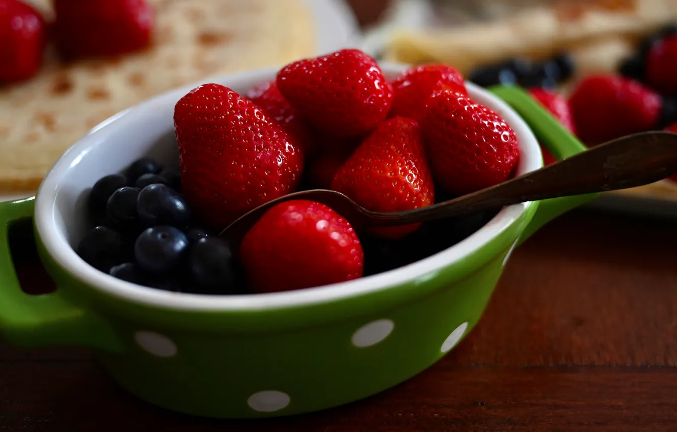 Photo wallpaper berries, food, blueberries, strawberry, spoon, bowl