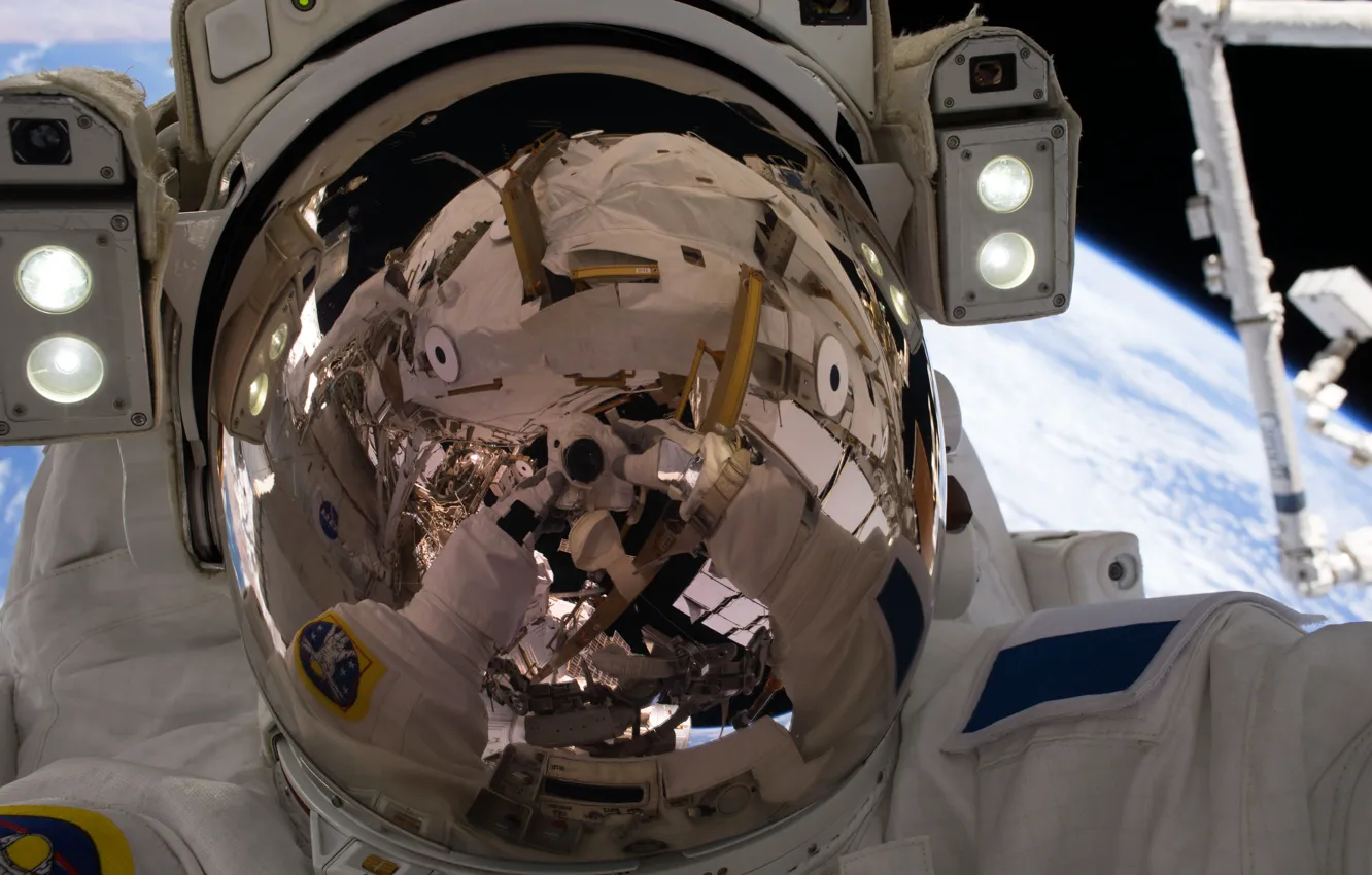 Photo wallpaper reflection, USA, ISS, astronaut, NASA, Thomas Sands