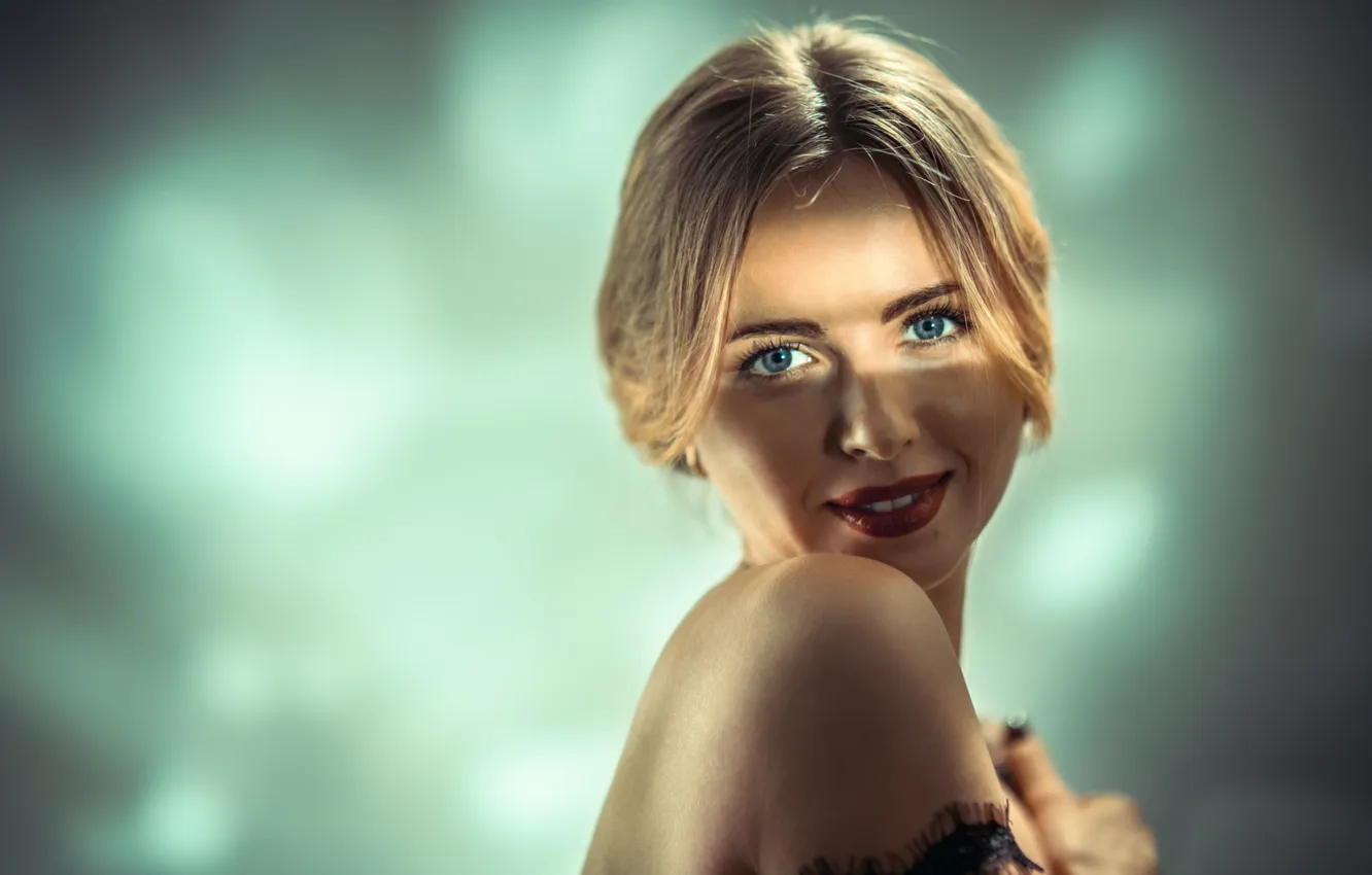 Photo wallpaper smile, makeup, Cinematic mood