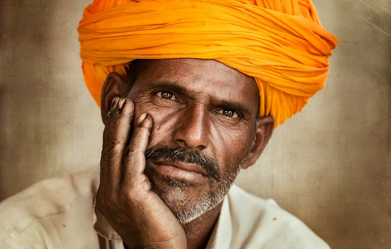 Photo wallpaper man, turban, direct gaze