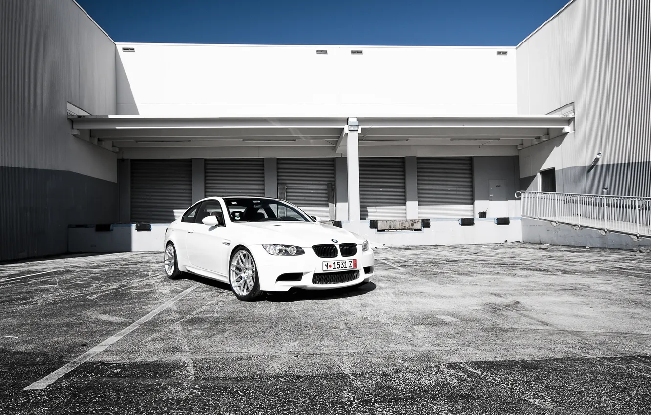 Photo wallpaper the sky, asphalt, the building, BMW, BMW, white, white, E92