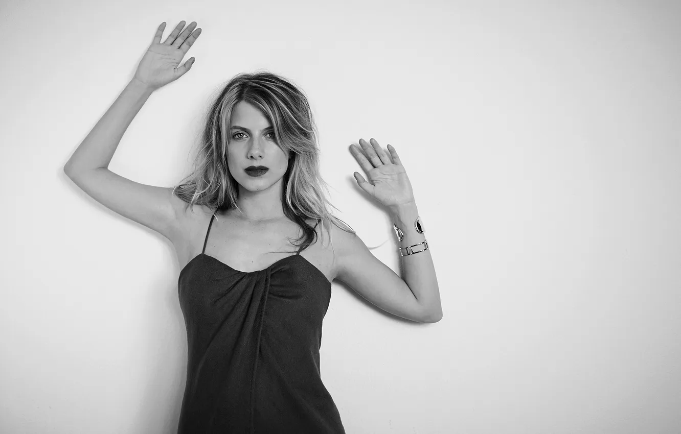 Photo wallpaper photoshoot, Melanie Laurent, magazine S Moda