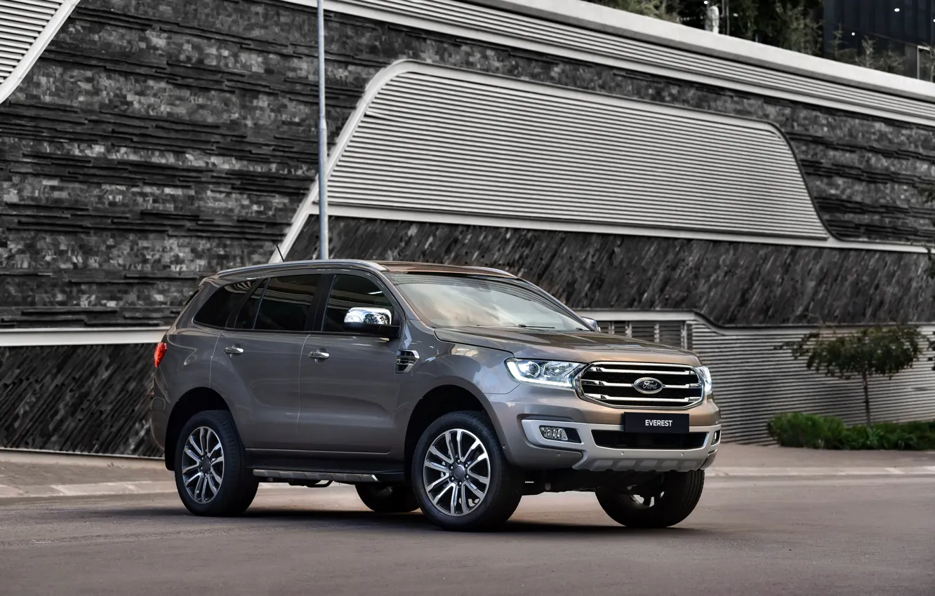Photo wallpaper Ford, SUV, the wall, Everest, Limited, 4WD, 2019