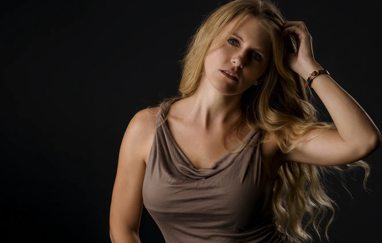 Photo wallpaper look, girl, hair, portrait, Sara