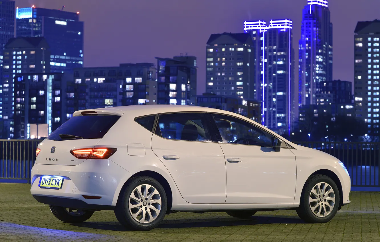 Photo wallpaper car, city, light, wallpapers, Leon, Seat