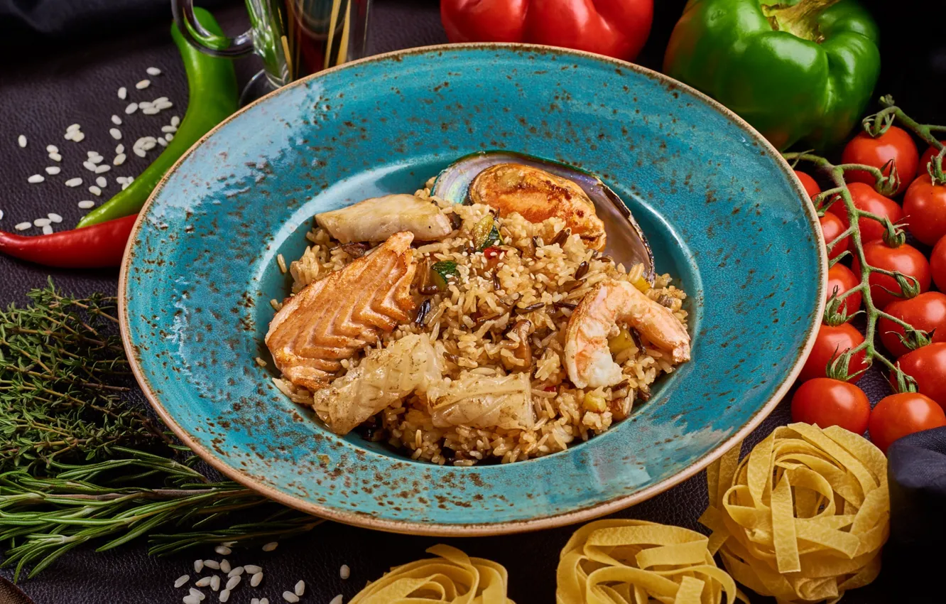 Photo wallpaper figure, tomatoes, shrimp, salmon, shellfish, paella