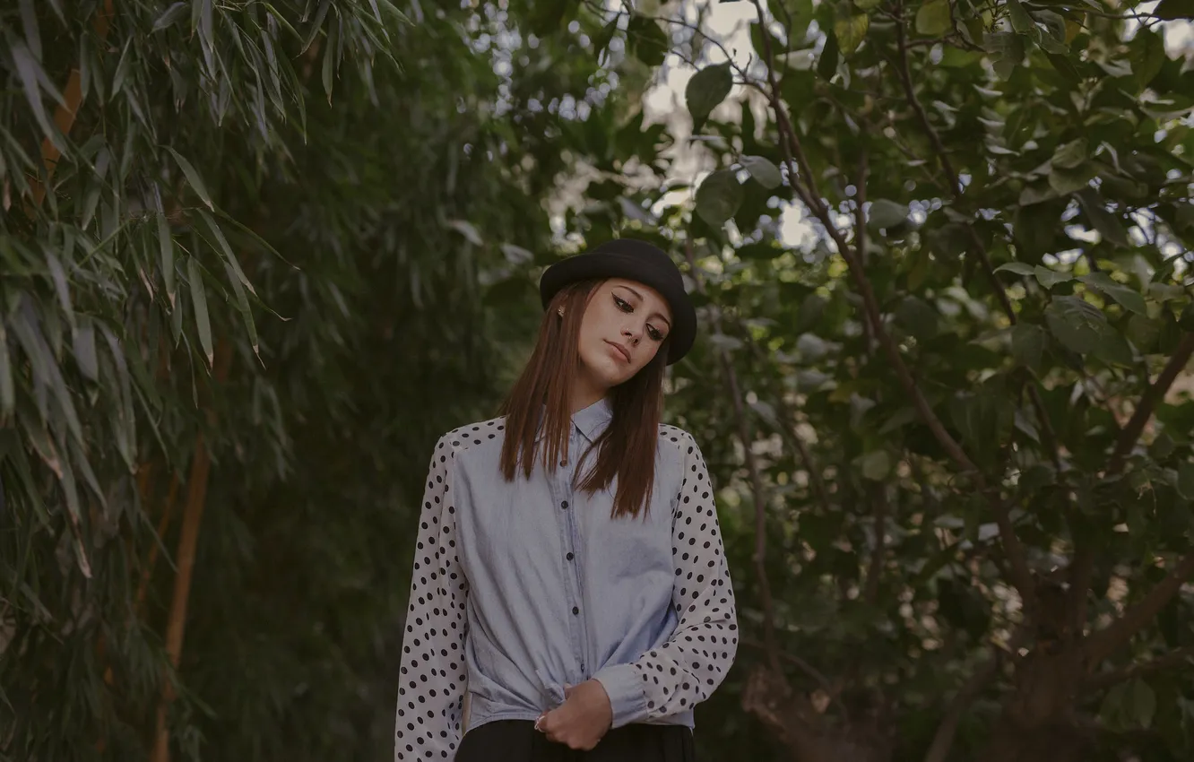 Photo wallpaper girl, face, style, background, model, hair, piercing, hat