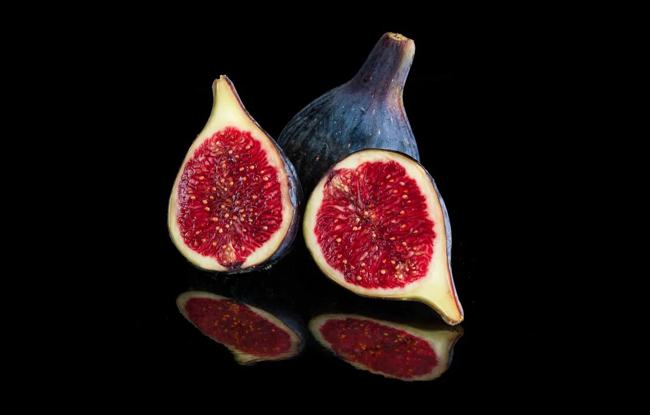 Photo wallpaper reflection, fruit, black background, figs, figs, the ripe fruit, the Fig tree