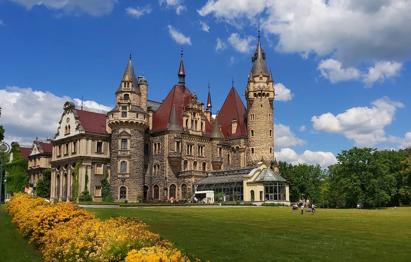 Photo wallpaper flowers, Park, castle, Poland, architecture, lawn, Poland, Posnanski castle