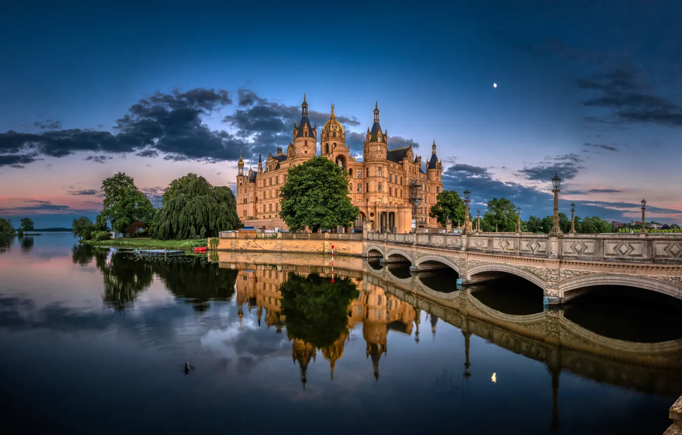 Photo wallpaper bridge, lake, reflection, castle, Germany, panorama, Germany, Schwerin