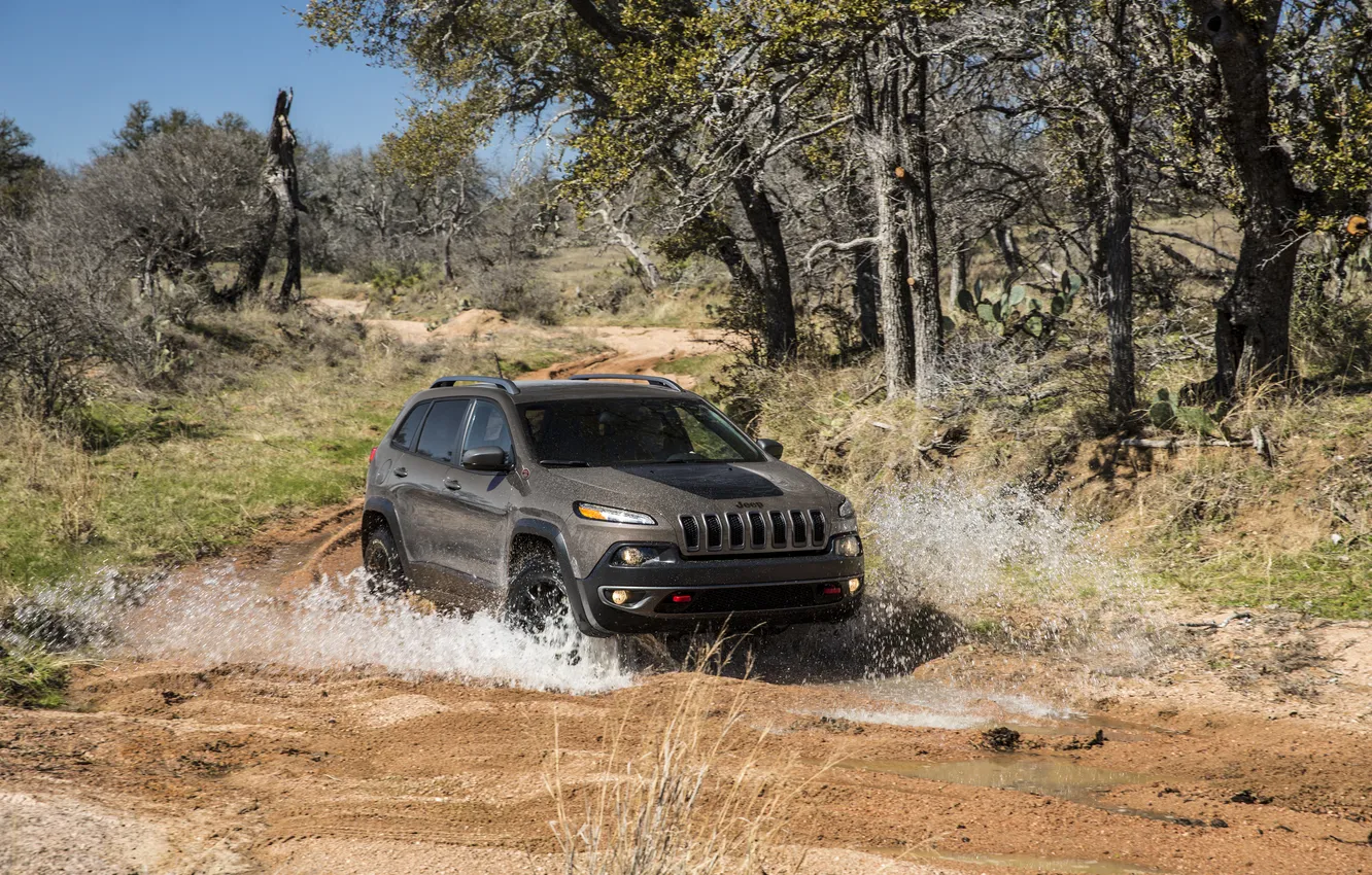 Photo wallpaper water, trees, dirt, SUV, the roads, American, Jeep Cherokee Trailhawk