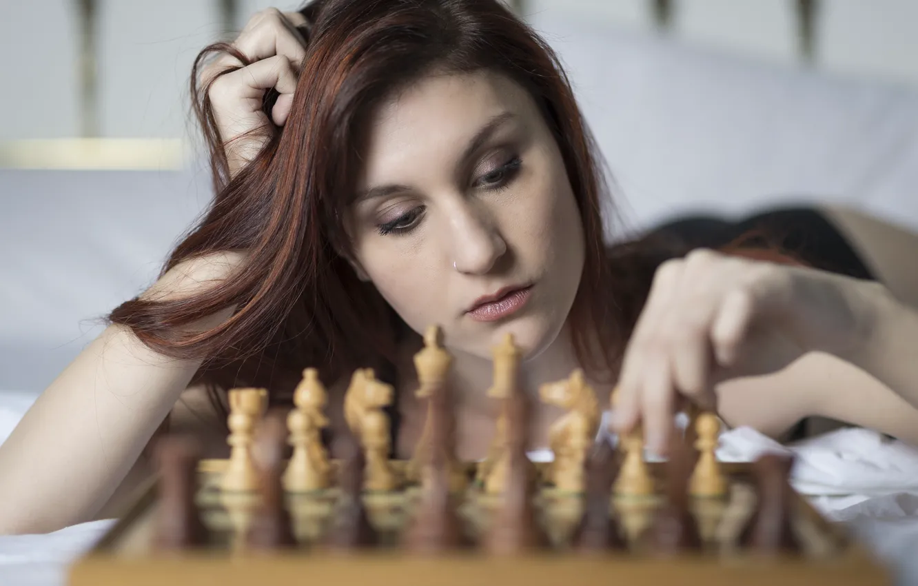 Photo wallpaper girl, face, the game, chess