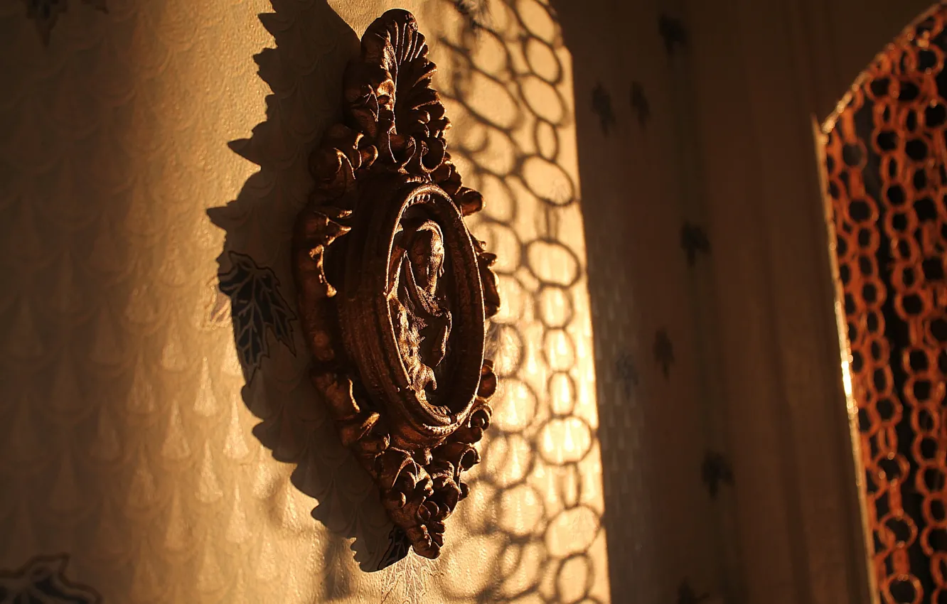 Photo wallpaper sunset, wall, panels, Madonna.