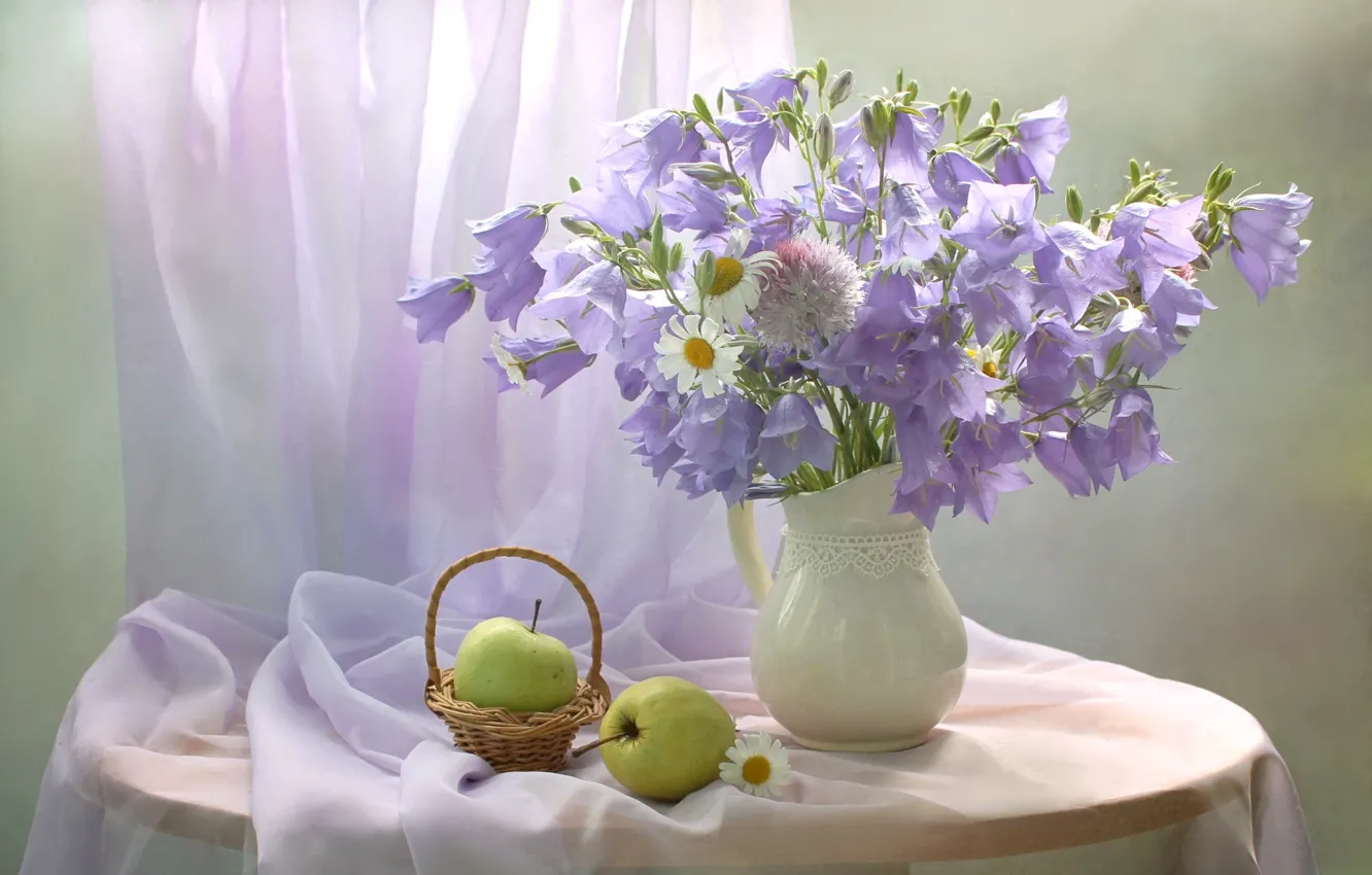 Photo wallpaper Apple, chamomile, bouquet, bells